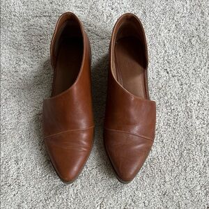 Universal Thread Cognac Pointed Toe Leather Flats